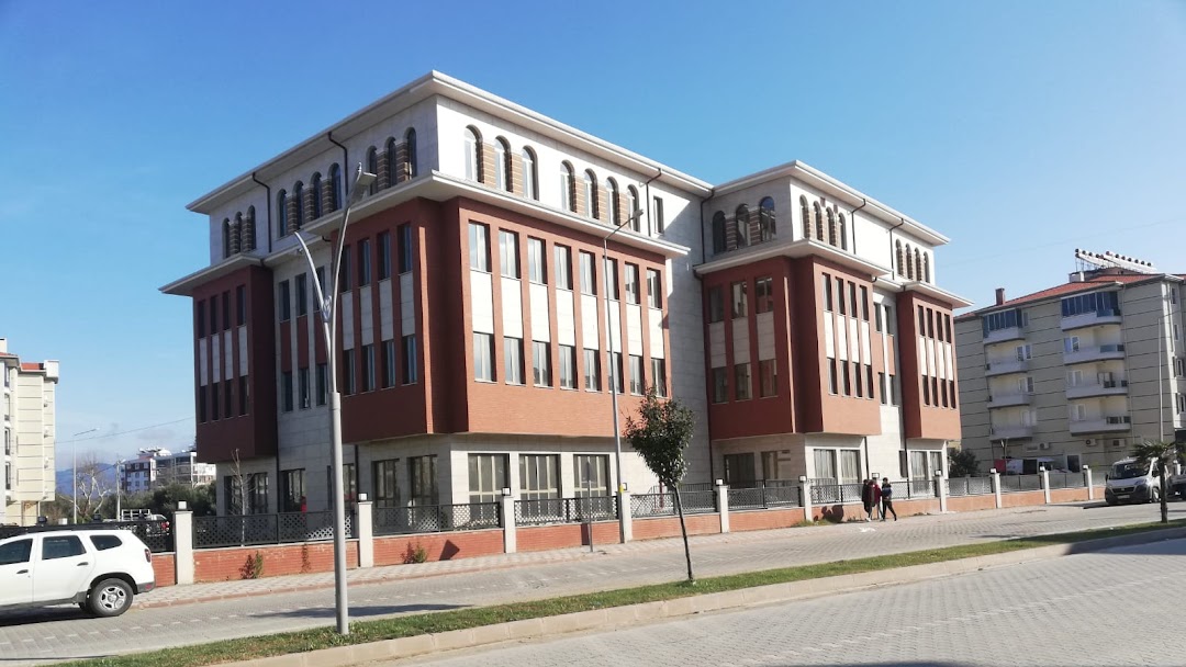 BALIKESİR BÜYÜKŞEHİR BELEDİYESİ EDREMİT MUZAFFER AKPINAR HALK KÜTÜPHANESİ